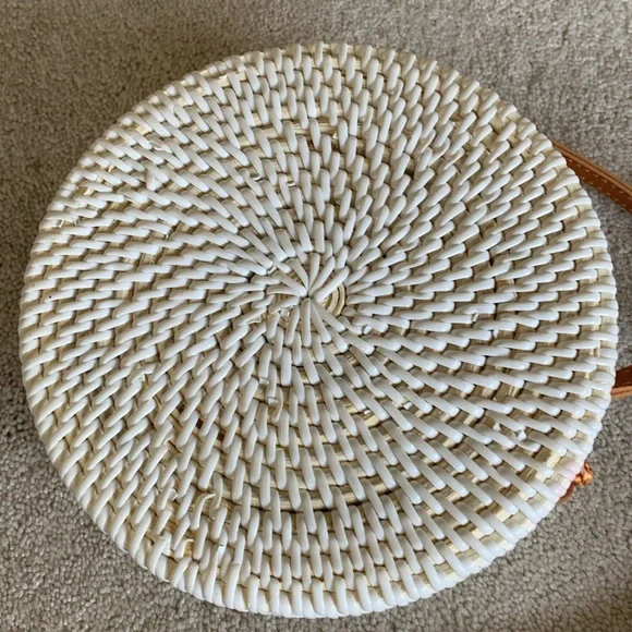 Crossbody Round White and Tan Woven Bag - Picture 6 of 9